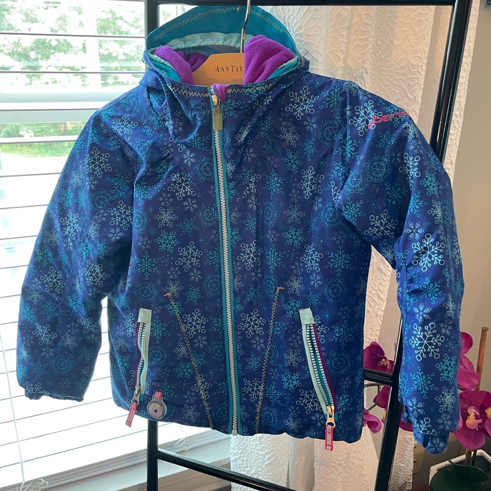 Obermeyer ski jacket. Size 6.